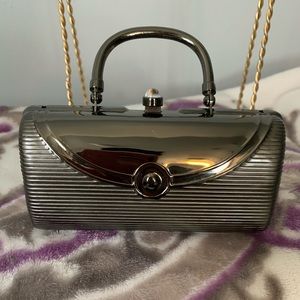 Clutch with Clip Closure NWOT